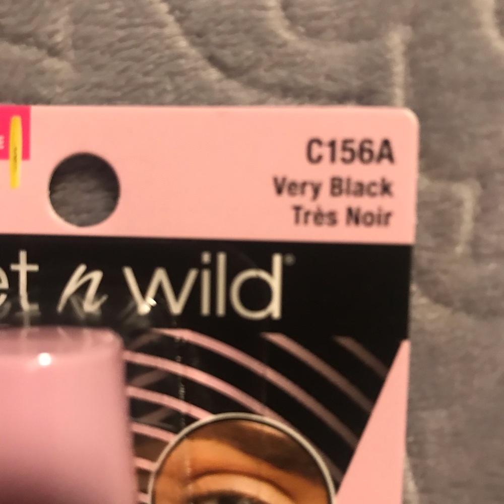 Makeup Bundle - Picture 9 of 16